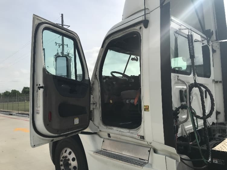 2019 Freightliner Cascadia in Katy, TX — photo 9