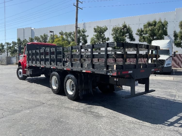 2019 Freightliner M2 106 in Torrance, CA — photo 6