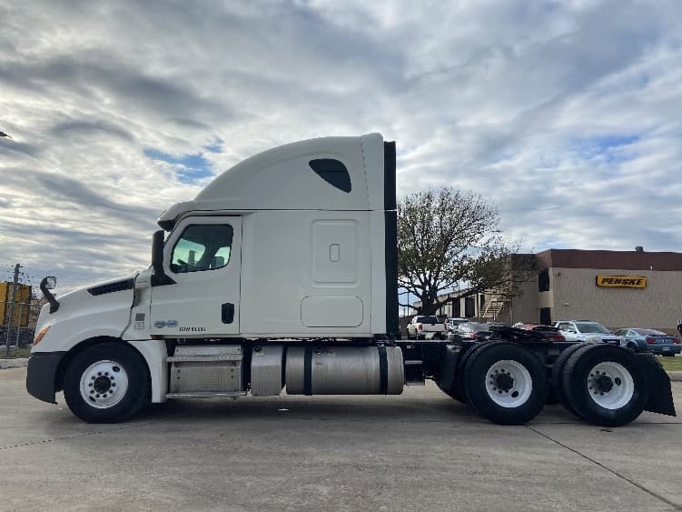 2019 Freightliner Cascadia in San Antonio, TX — photo 4