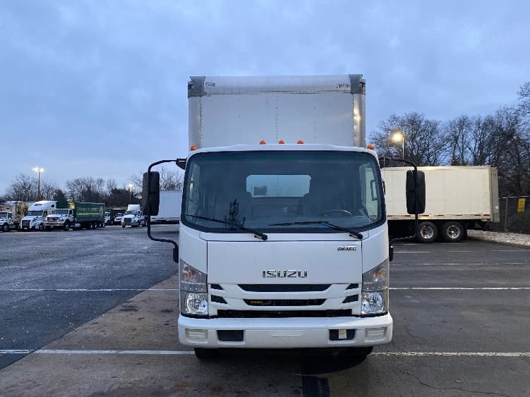 2019 Isuzu NQR in Reading, PA — photo 2