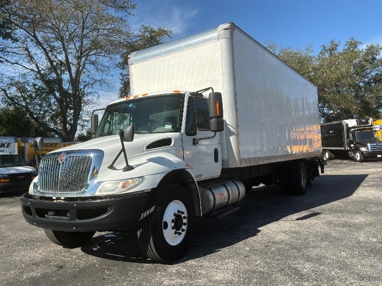 2019 International 4300 in Jacksonville, FL — photo 3