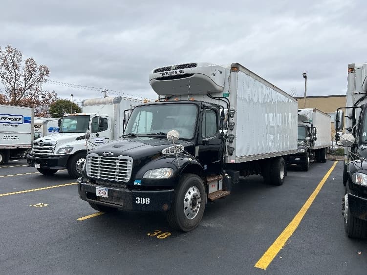 2019 Freightliner M2 106