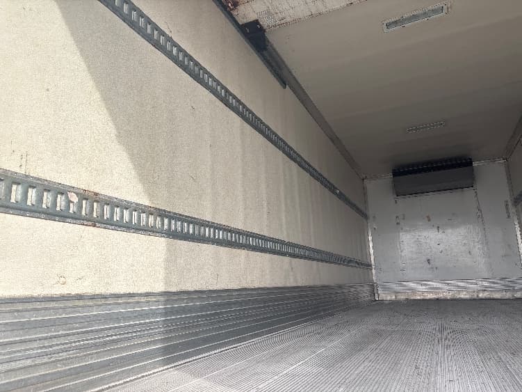 2019 Freightliner M2 106 in Columbus, OH — photo 10