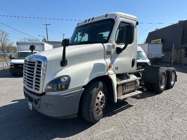 2019 Freightliner Cascadia in Capitol Heights, MD — photo 3