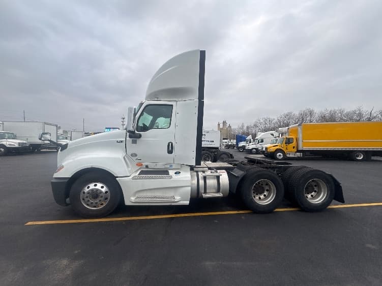 2019 International LT in Indianapolis, IN — photo 4