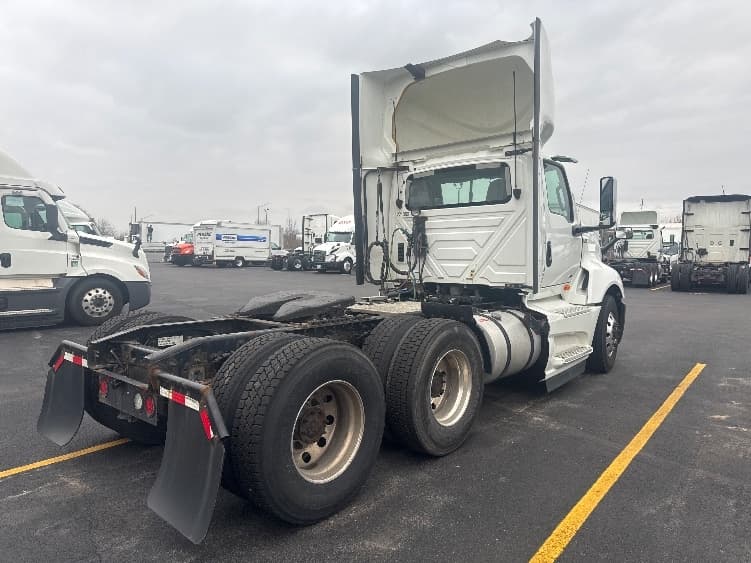 2019 International LT in Indianapolis, IN — photo 7