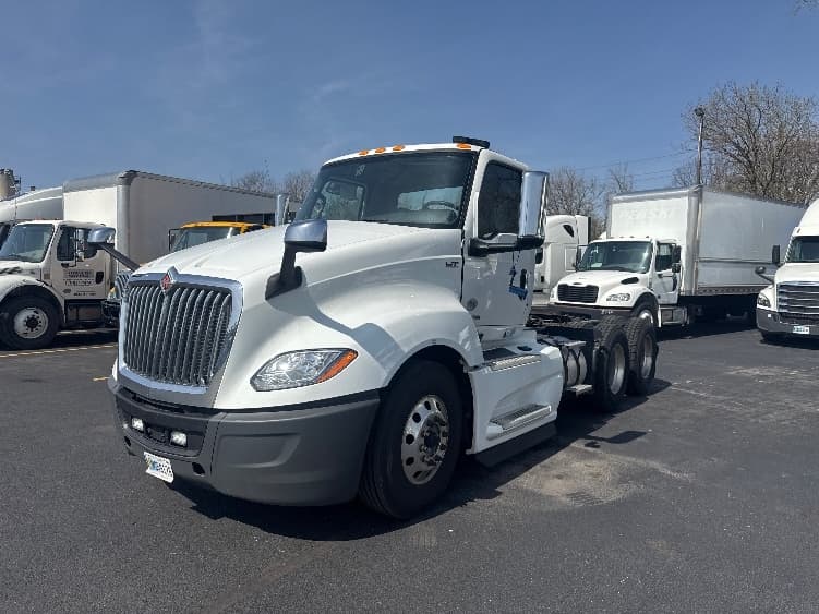 2019 International LT in Indianapolis, IN — photo 3