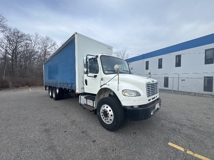 2019 Freightliner M2 106