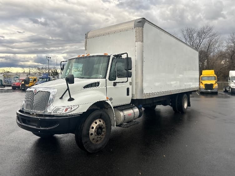2019 International 4300 in Bensalem, PA — photo 3