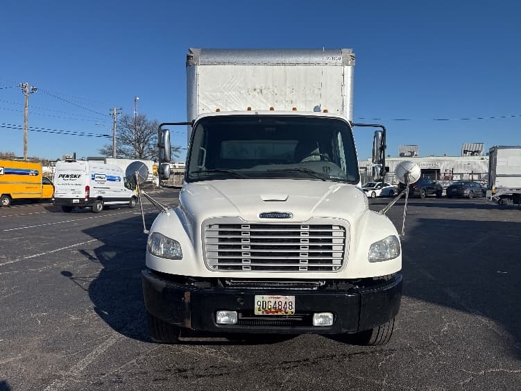 2019 Freightliner M2 106 in Baltimore, MD — photo 2