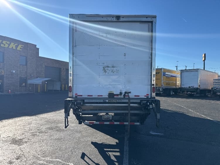 2019 Freightliner M2 106 in Baltimore, MD — photo 7