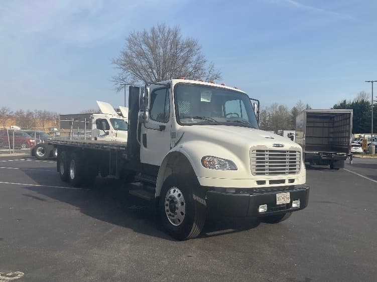 2019 Freightliner M2 106