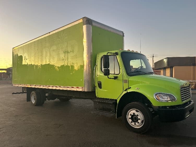2019 Freightliner M2 106