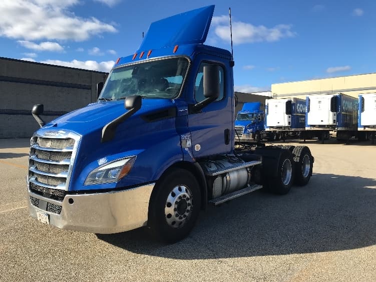 2019 Freightliner Cascadia in Auburn, MA — photo 3