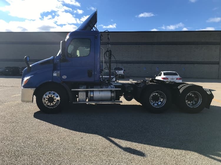 2019 Freightliner Cascadia in Auburn, MA — photo 4