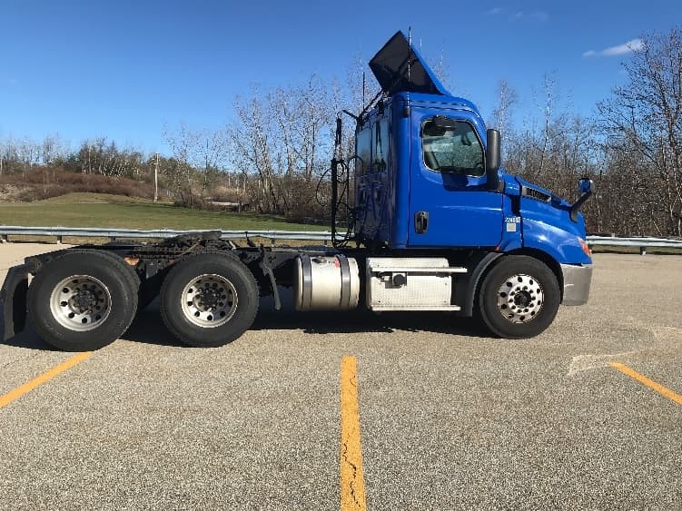 2019 Freightliner Cascadia in Auburn, MA — photo 8