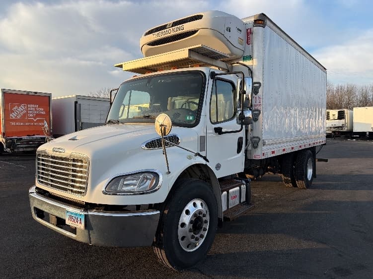2019 Freightliner M2 106