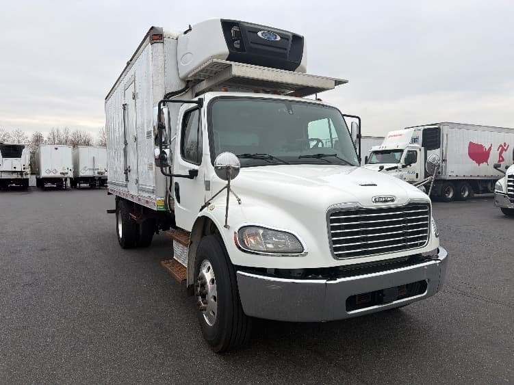 2019 Freightliner M2 106