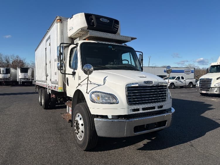 2019 Freightliner M2 106