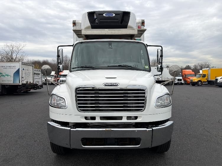 2019 Freightliner M2 106 in Chicopee, MA — photo 2