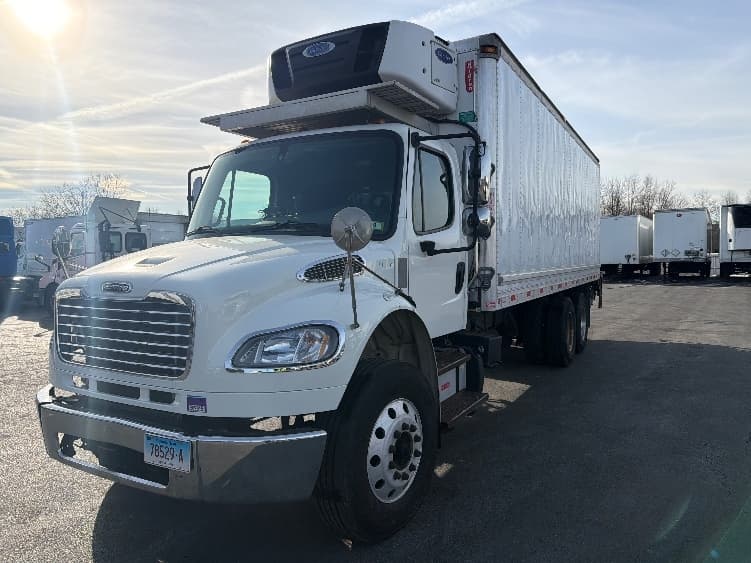 2019 Freightliner M2 106 in Chicopee, MA — photo 3