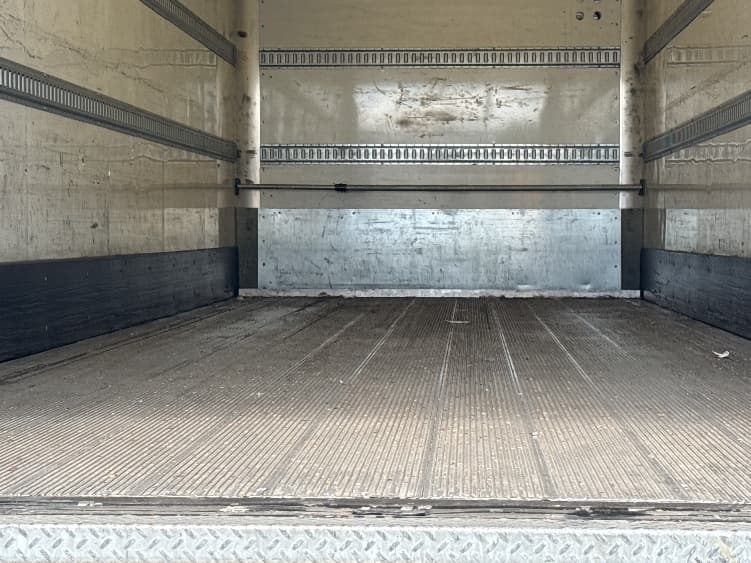 2019 Hino 338 in Torrance, CA — photo 10
