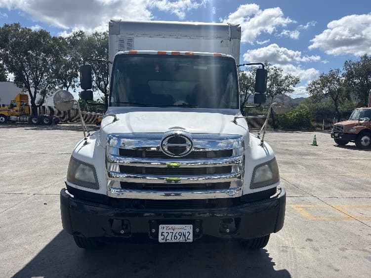 2019 Hino 338 in Torrance, CA — photo 2