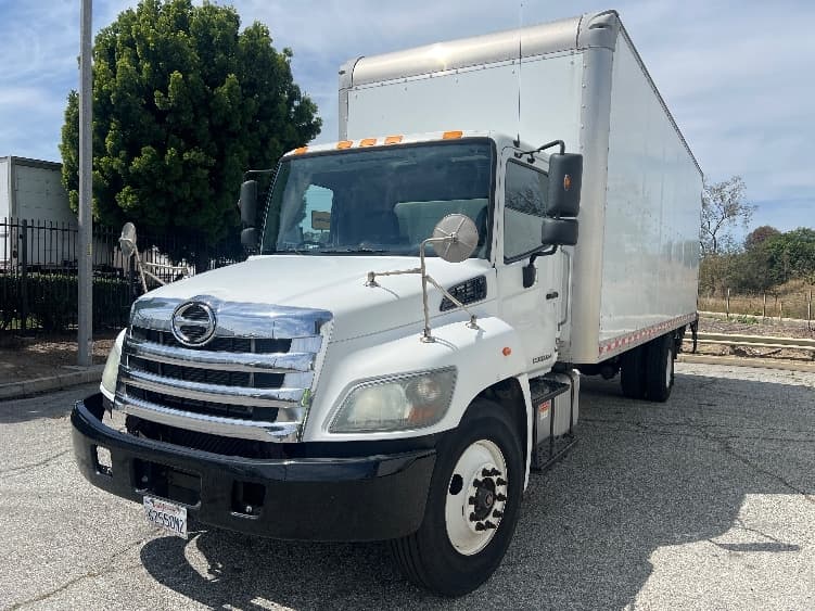 2019 Hino 338 in Torrance, CA — photo 3