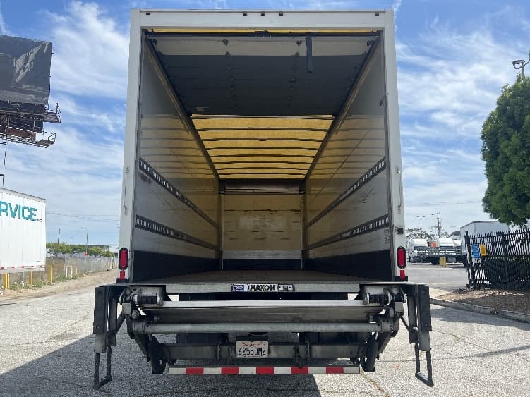 2019 Hino 338 in Torrance, CA — photo 8