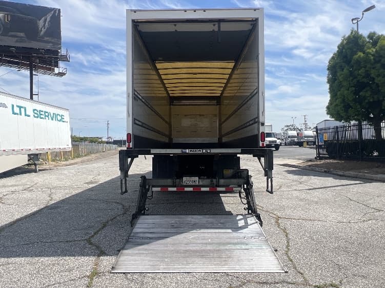 2019 Hino 338 in Torrance, CA — photo 9