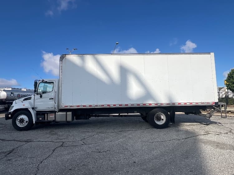 2019 Hino 338 in Torrance, CA — photo 4