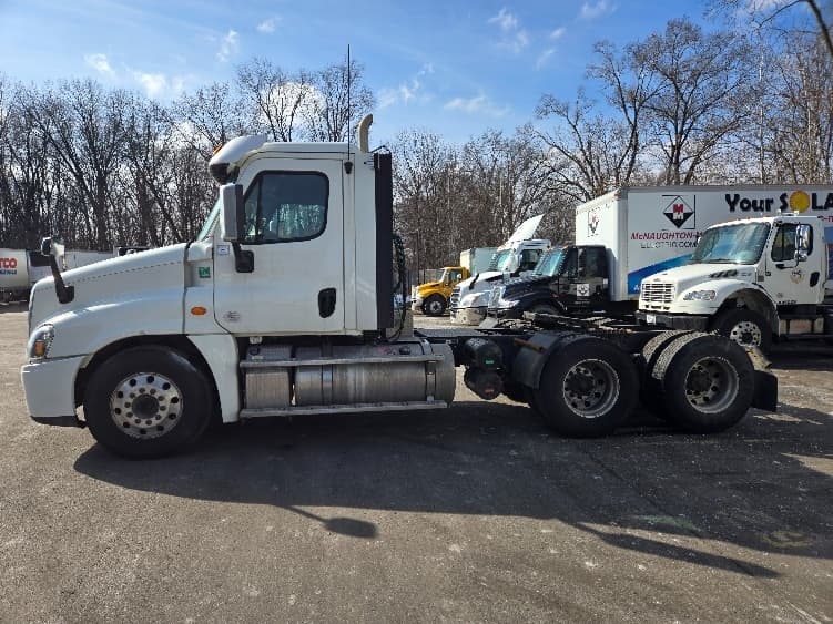 2019 Freightliner Cascadia in Ypsilanti, MI — photo 4