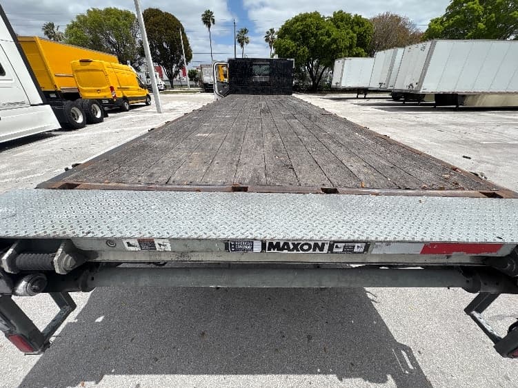 2019 Freightliner M2 106 in Medley, FL — photo 10