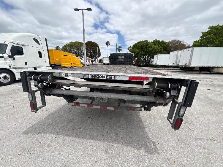 2019 Freightliner M2 106 in Medley, FL — photo 7