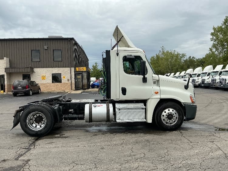 2019 Freightliner Cascadia in Piqua, OH — photo 8