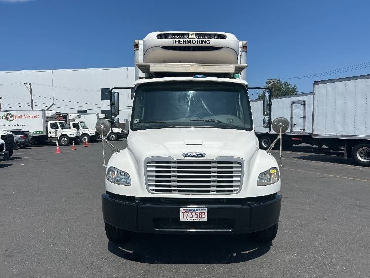 2019 Freightliner M2 106 in Braintree, MA — photo 2