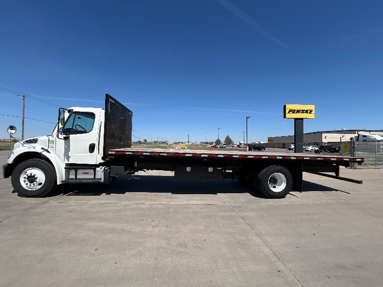 2019 Freightliner M2 106 in Wichita, KS — photo 4