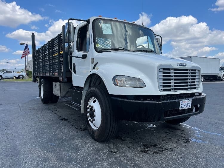 2019 Freightliner M2 106