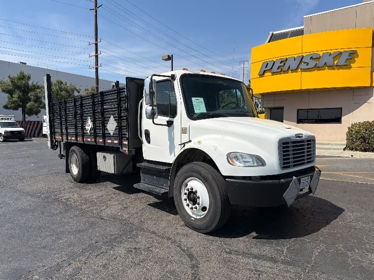 2019 Freightliner M2 106