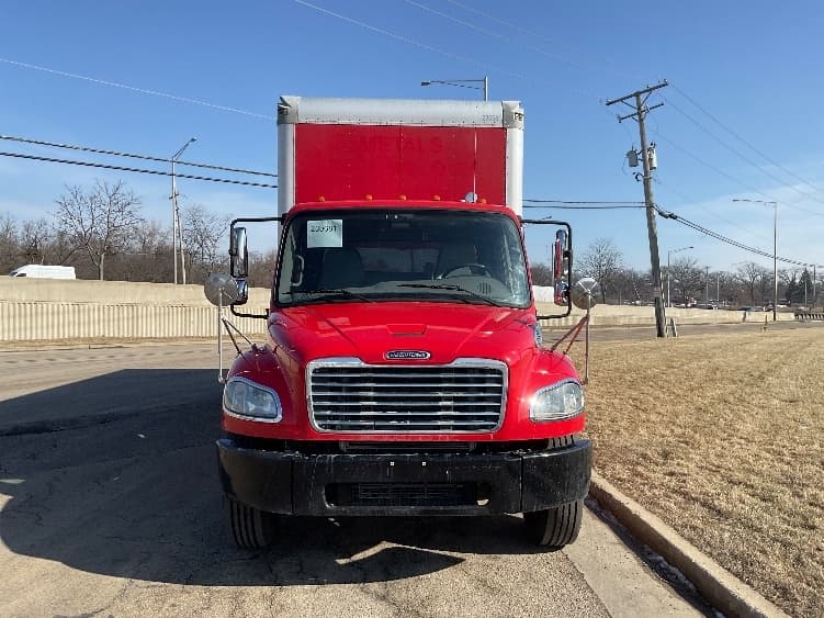 2019 Freightliner M2 106 in La Porte, IN — photo 2
