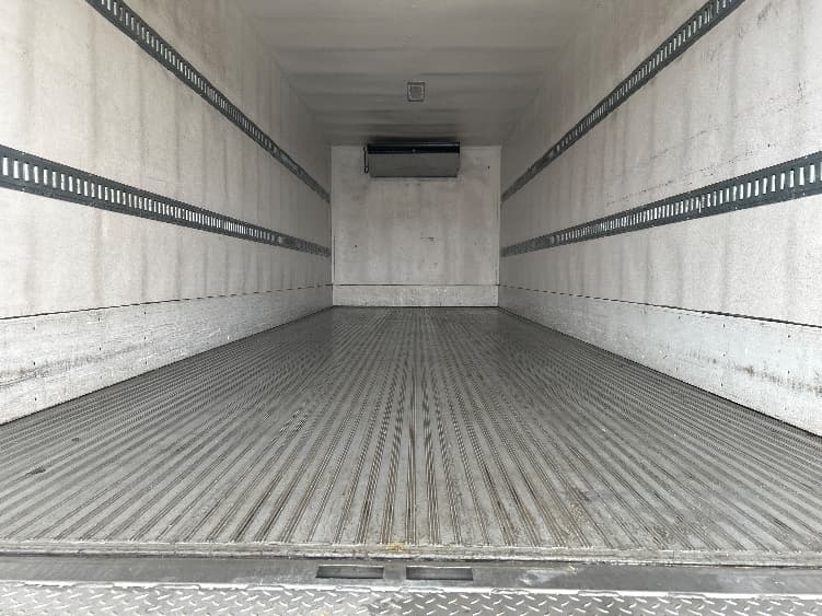 2019 Freightliner M2 106 in Millville, NJ — photo 10