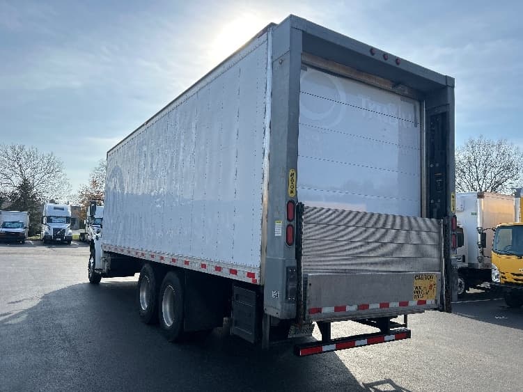 2019 Freightliner M2 106 in Millville, NJ — photo 6