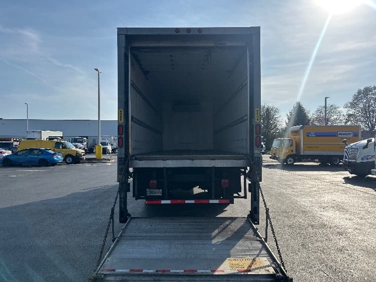 2019 Freightliner M2 106 in Millville, NJ — photo 9