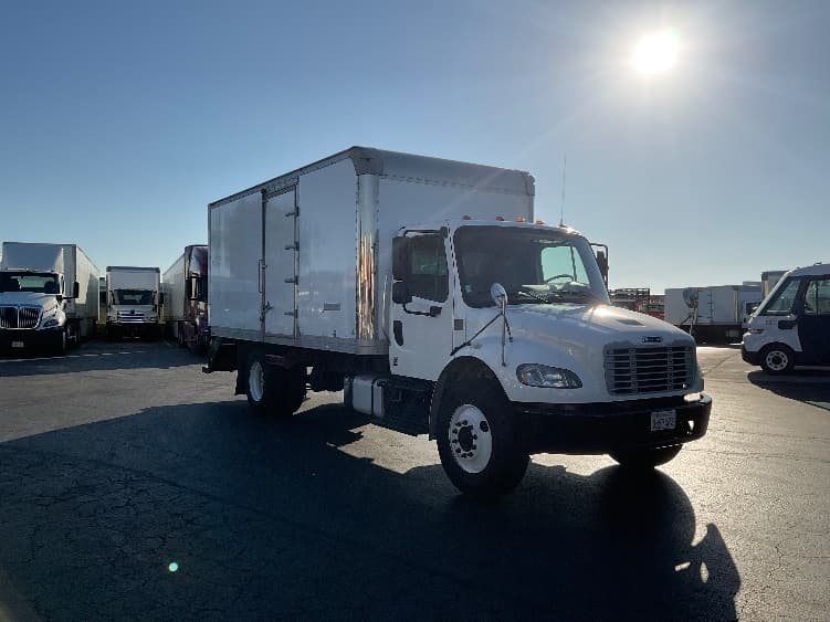 2019 Freightliner M2 106