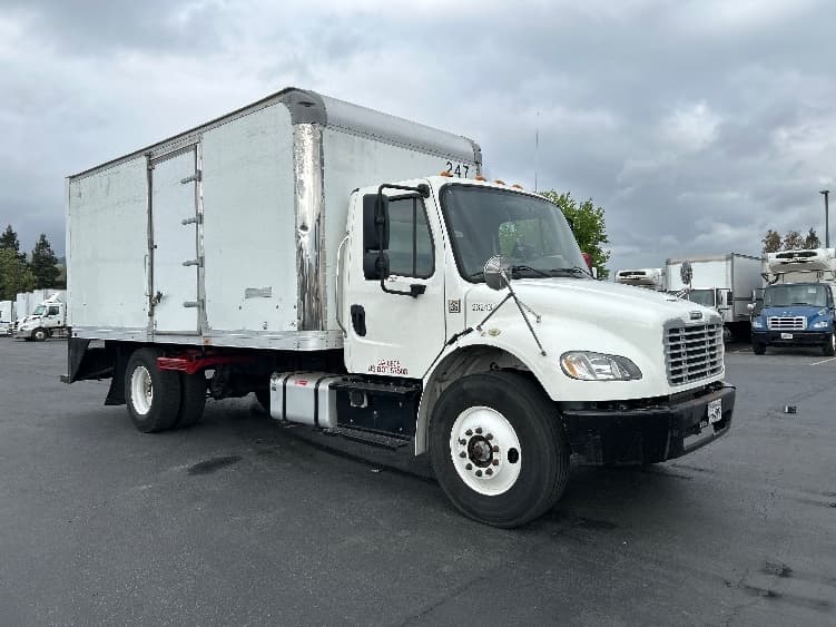2019 Freightliner M2 106
