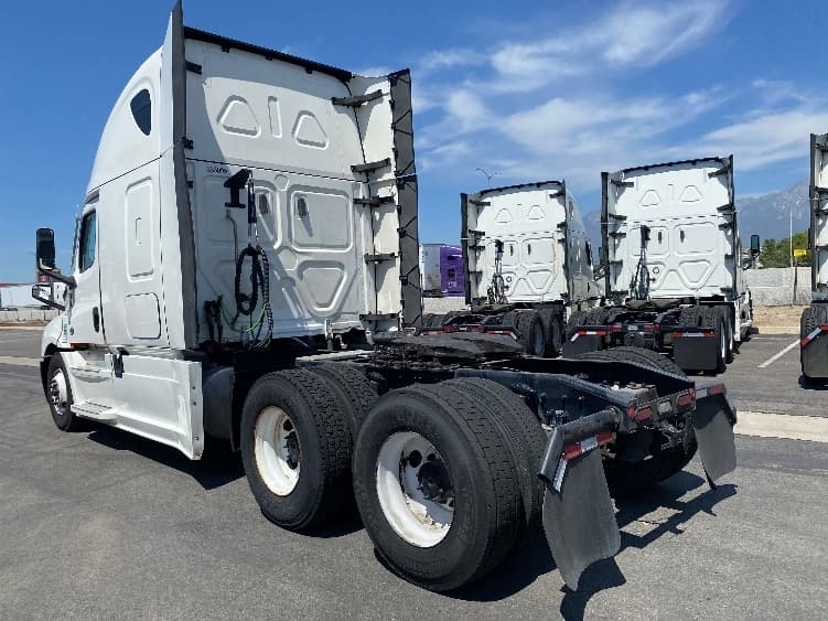 2024 Freightliner Cascadia in Fontana, CA — photo 5