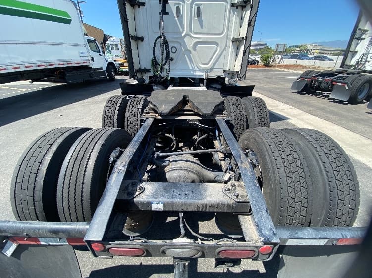 2024 Freightliner Cascadia in Fontana, CA — photo 6