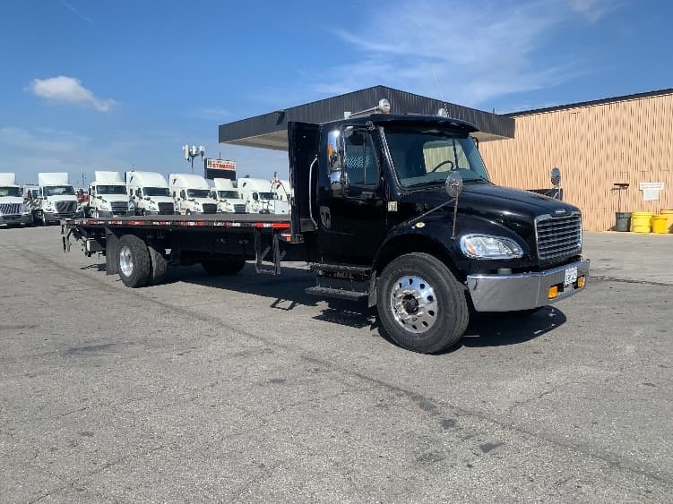 2019 Freightliner M2 106
