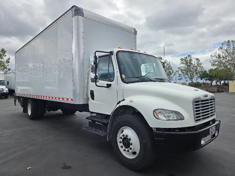 2019 Freightliner M2 106