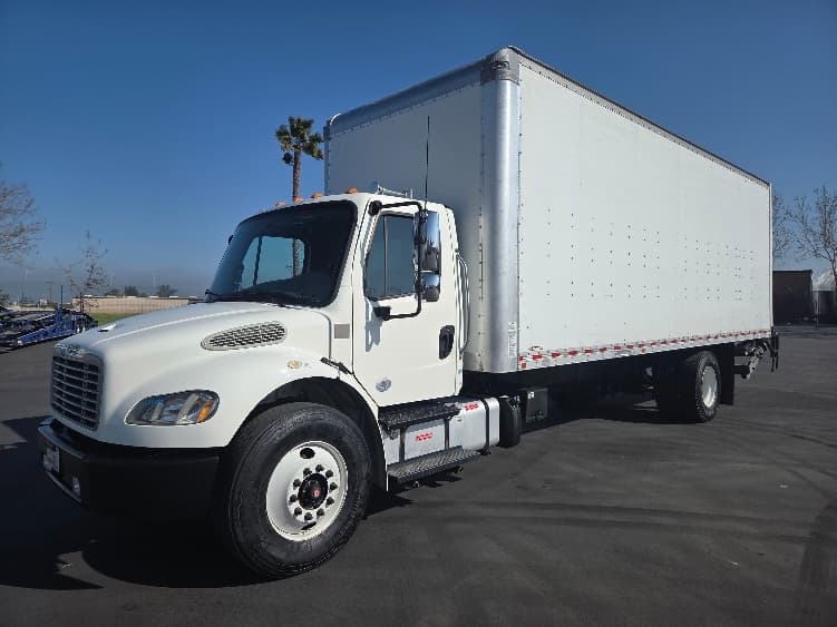 2019 Freightliner M2 106